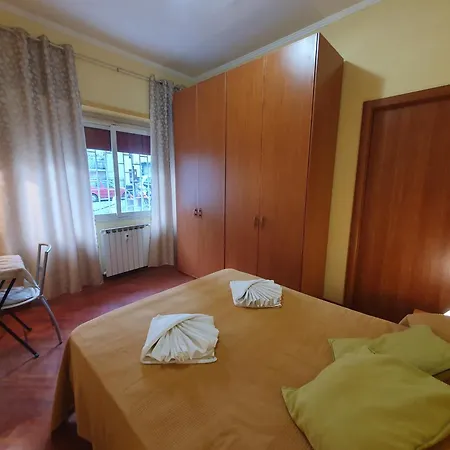 Domus Monteverde Apartman *