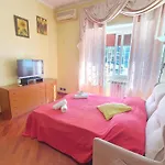 Domus Monteverde Apartment